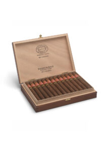 Partagas 	Legados Puro 25's  FREESHOP